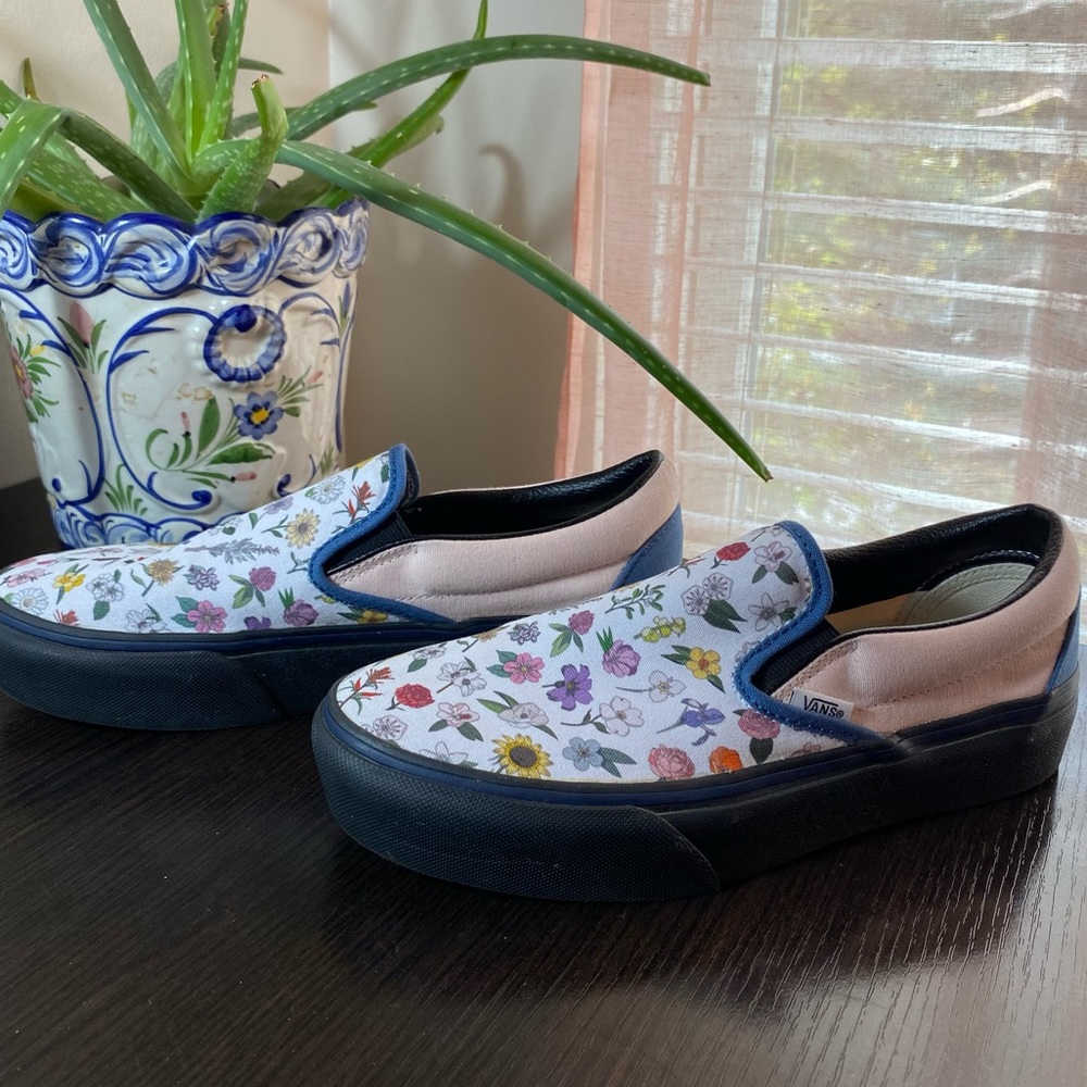 Vans Custom platform Slip-On Women’s 8.5 State Flowers Pattern Print NWOT